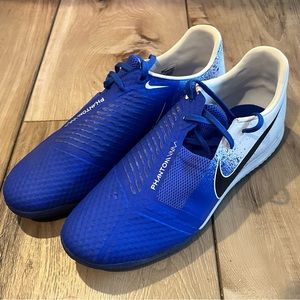 Nike Phantom Indoor Soccer Shoes sz 9.5